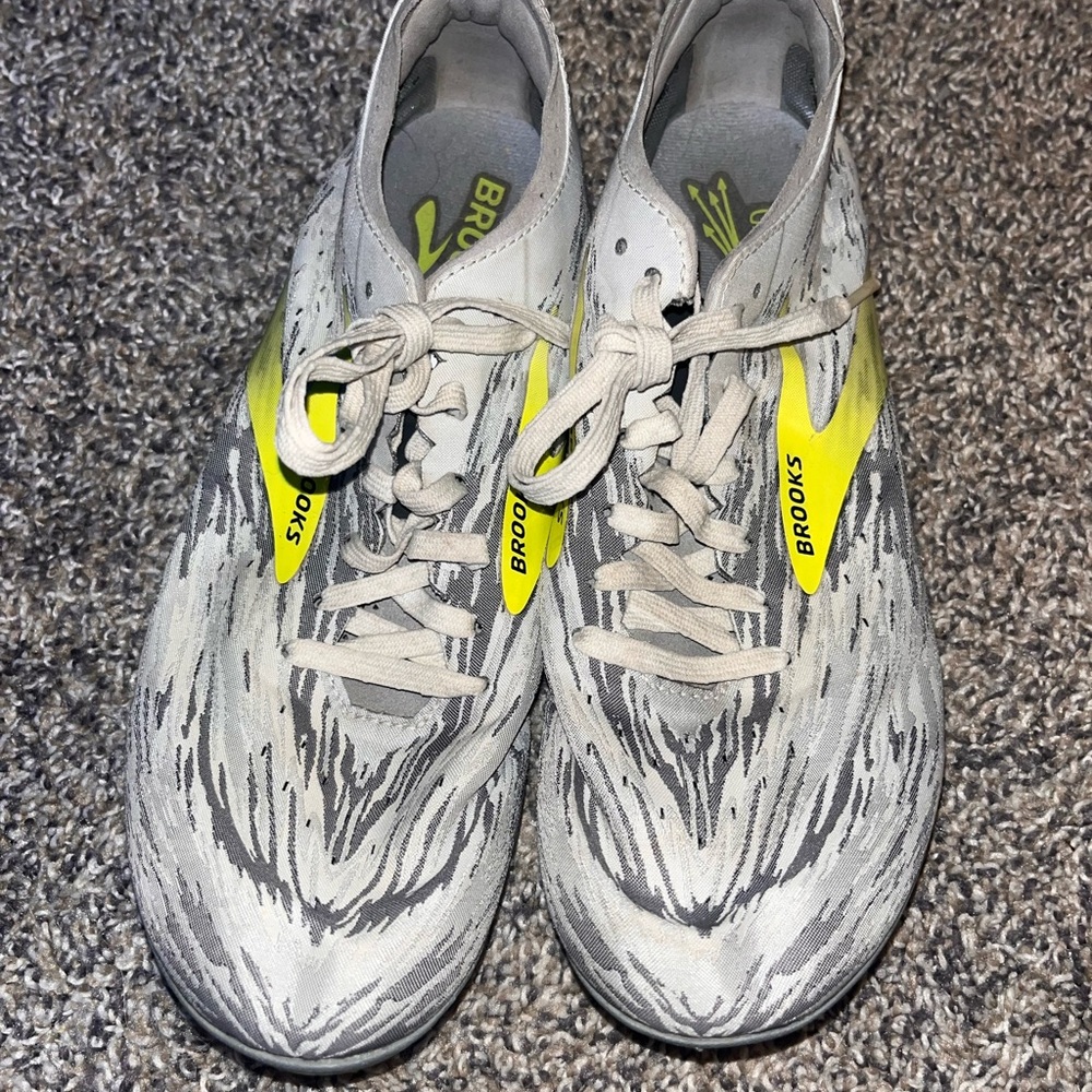 Brooks Gray and Yellow Running Shoes